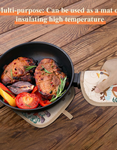 Load image into Gallery viewer, Cute Christmas Oven Mitt - 1 Set Heat Resistant Oven Gloves and Pot Holders for Christmas Kitchen Decoration

